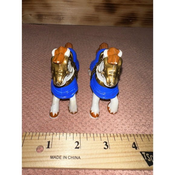 2 Fisher-Price Great Adventures White Blue Medieval Horses - Picture 4 of 5